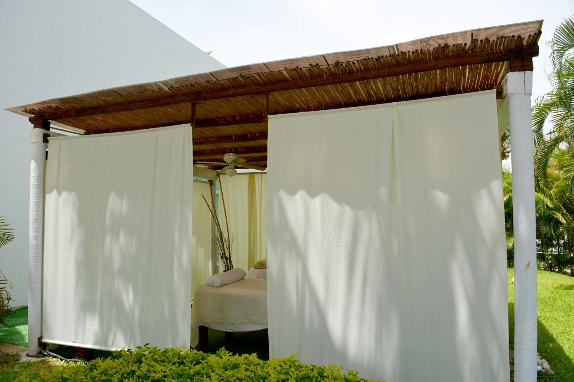 Condo Mayan Lakes Acapulco Exterior photo